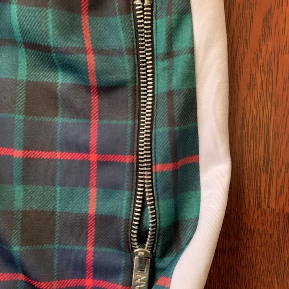 New Men Joggers - Picture 3 of 4